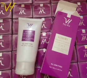 LUXURY FACIAL CLEANSER